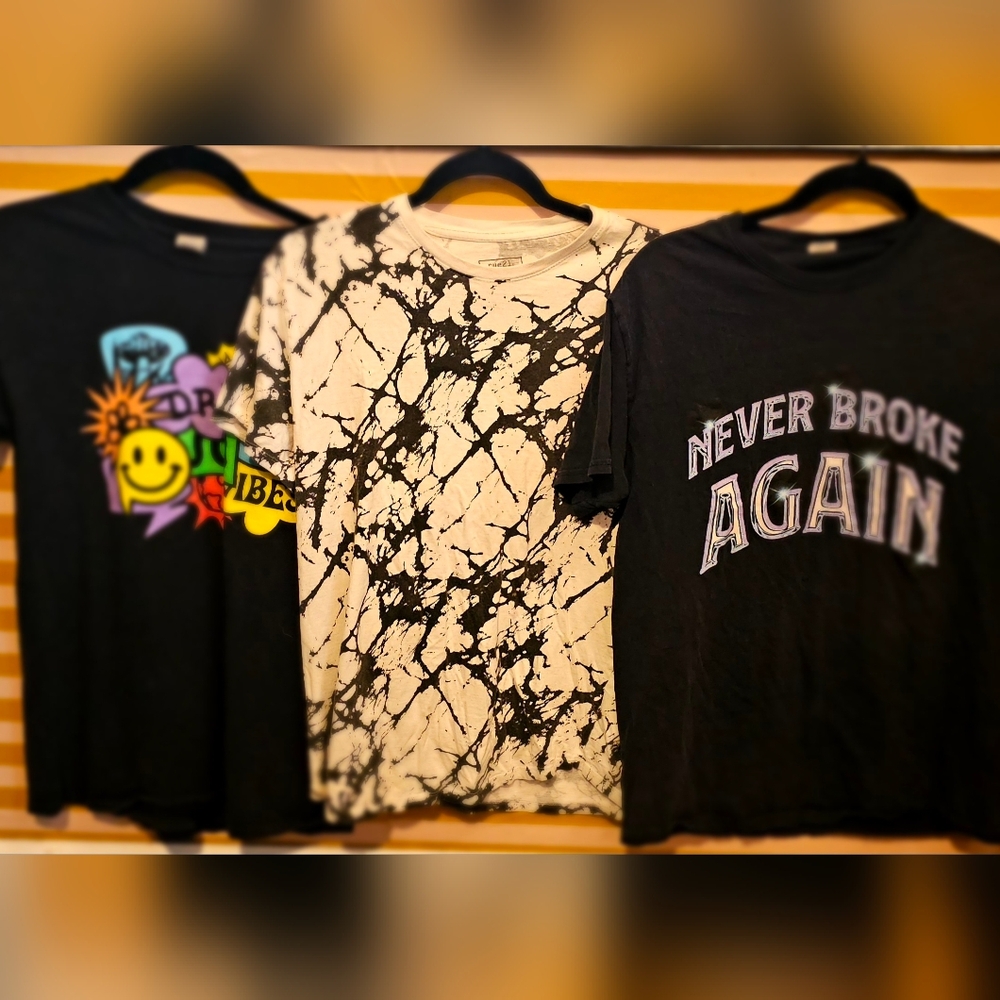 Men's Medium 3 Shirt Bundle
